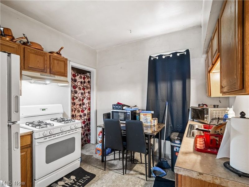 10419 Ignatius Avenue, Cleveland, OH 44111 Photo 29