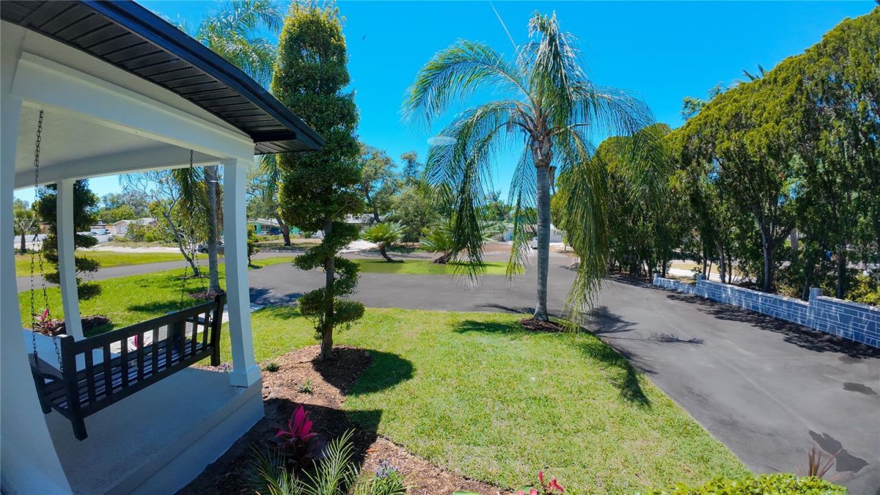936 Alcazar Way S, Saint Petersburg, FL 33705 Photo
