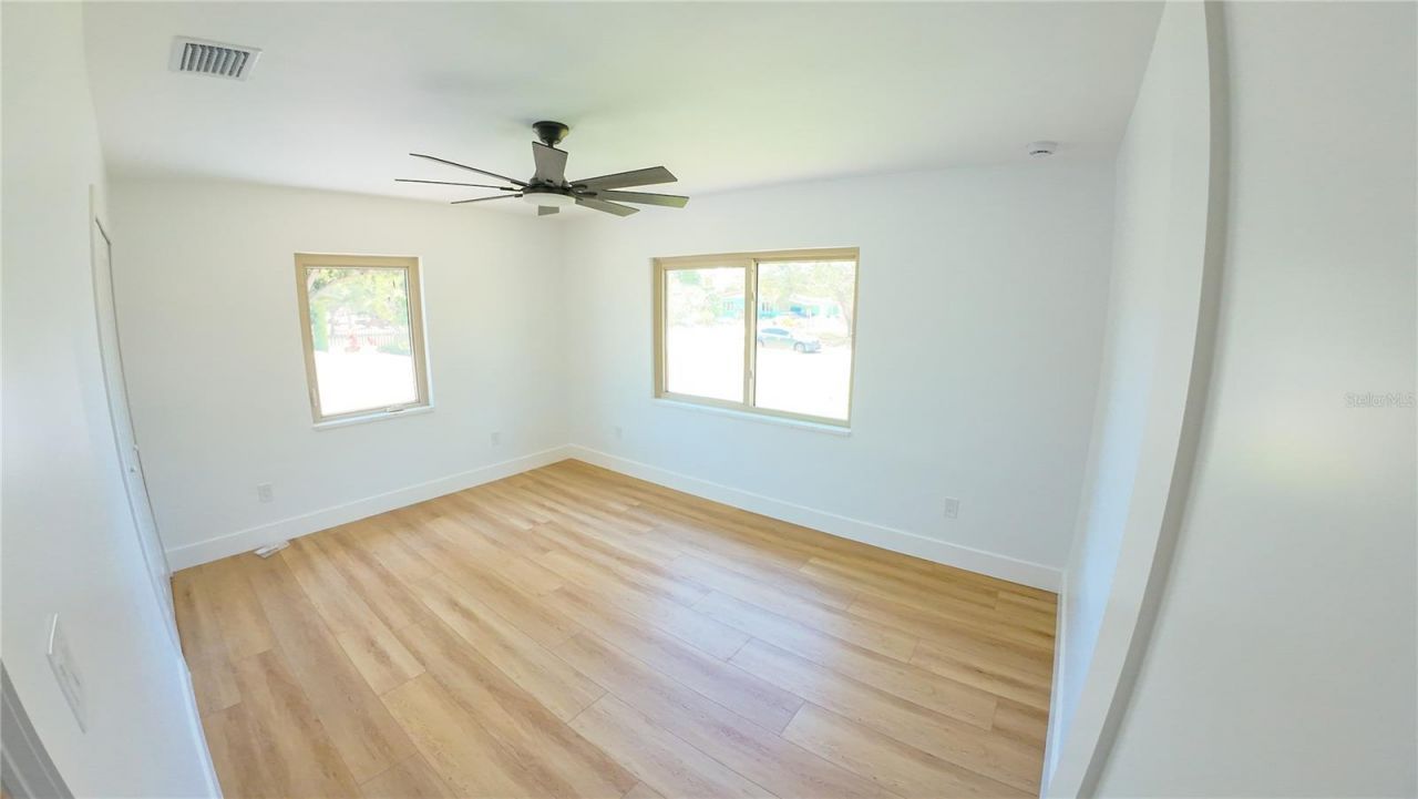 936 Alcazar Way S, Saint Petersburg, FL 33705 Photo