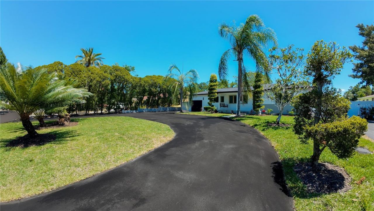 936 Alcazar Way S, Saint Petersburg, FL 33705 Photo
