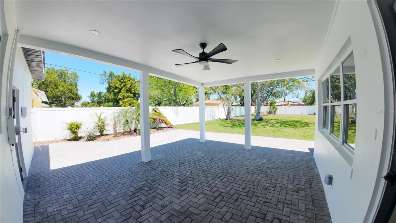 936 Alcazar Way S, Saint Petersburg, FL 33705 Photo