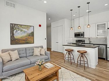 2217 N Fitzhugh Avenue, Unit 207, Dallas, TX 75204