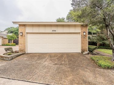 3704 Hulen Park Drive, Fort Worth, TX 76109