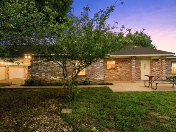 1692 W Tate Street, Robinson, TX 76706
