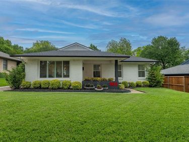 864 Peavy Road, Dallas, TX 75218