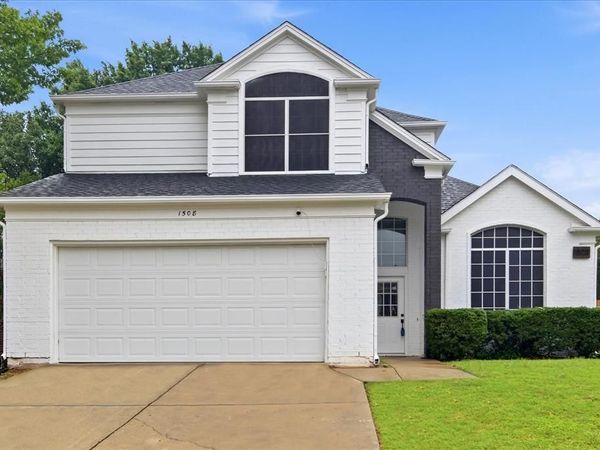 1508 Park Chase Avenue, Arlington, TX 76011