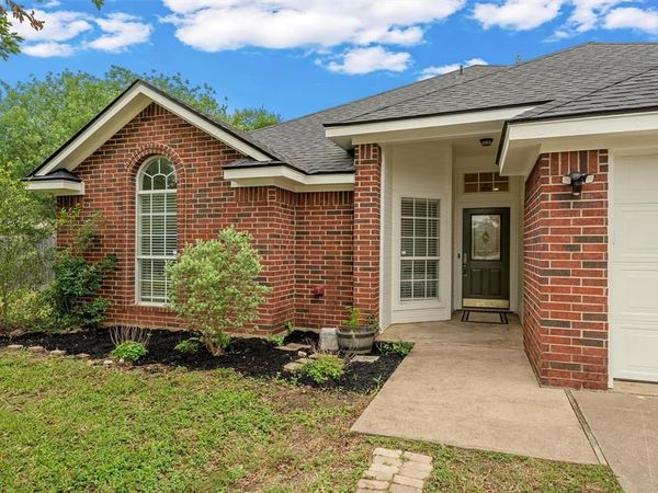 209 W Karnes Drive, Waco, TX 76706