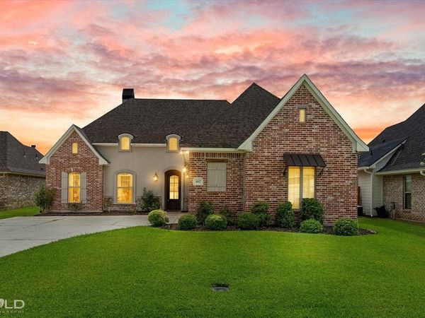 402 Halifax Circle, Benton, LA 71006