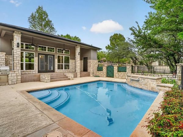 9704 Ravenswood Road, Granbury, TX 76049
