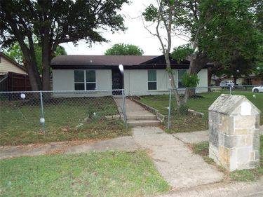 8949 Shorelark Drive , Dallas, TX 75217