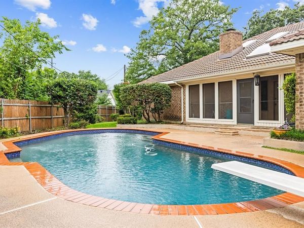 2036 Parkridge Court, Hurst, TX 76054