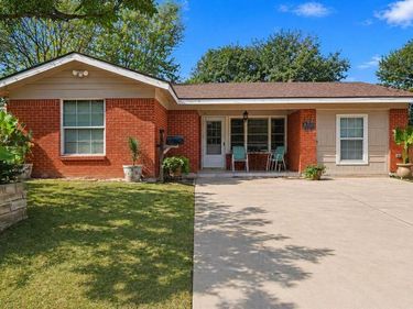 3404 Livingston Avenue, Fort Worth, TX 76110
