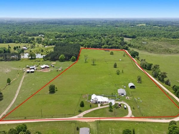 219 W Twin Creeks Trail, Troup, TX 75789