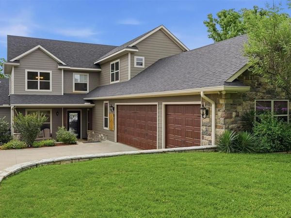 114 Blackfoot Trail, Lake Kiowa, TX 76240