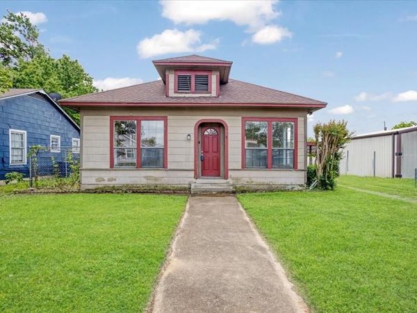 726 W Texas, Denison, TX 75020