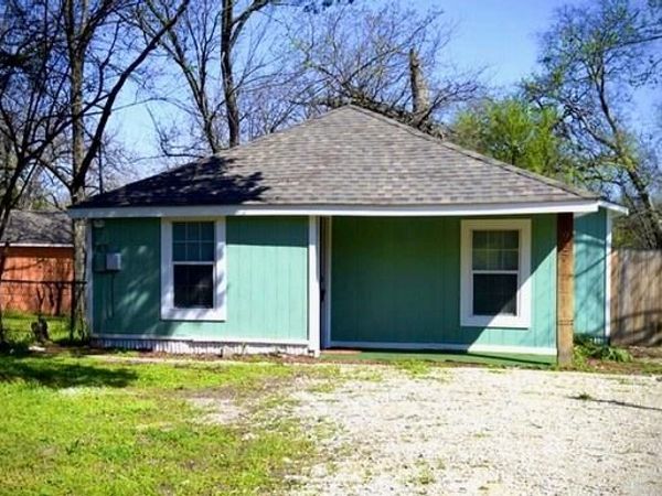 927 W Baker Street, Denison, TX 75020