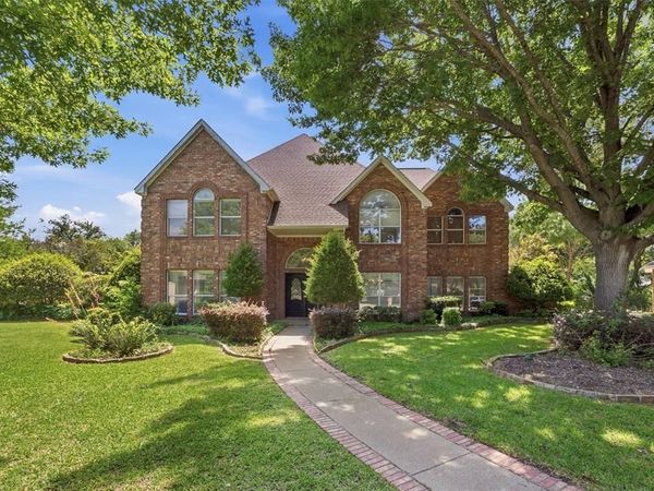 6713 Westbury Court, Benbrook, TX 76132