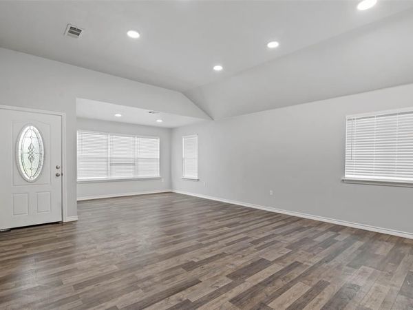 1100 Primrose Drive , Sanger, TX 76266