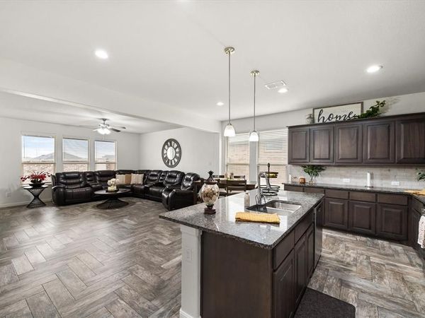15860 Farringdon Street, Fort Worth, TX 76247