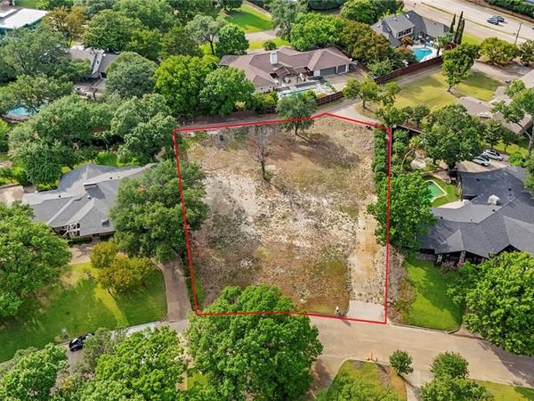 6263 Preston Creek Drive , Dallas, TX 75240