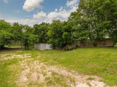2239 Dowdy Ferry Road, Dallas, TX 75217