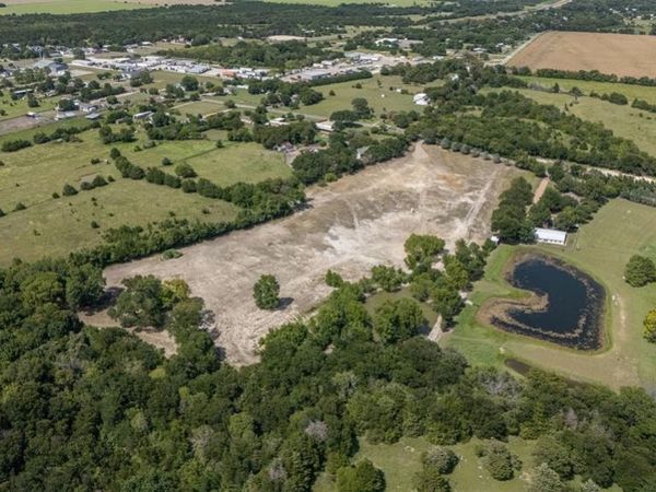 1065 Bluff Springs Road, Ferris, TX 75125