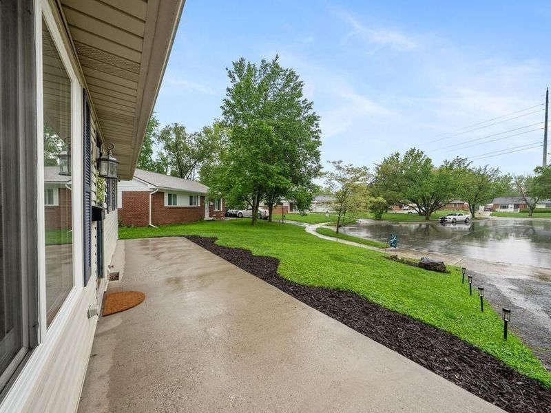 4916 Travers Court, Hilliard, OH 43026 Photo 2