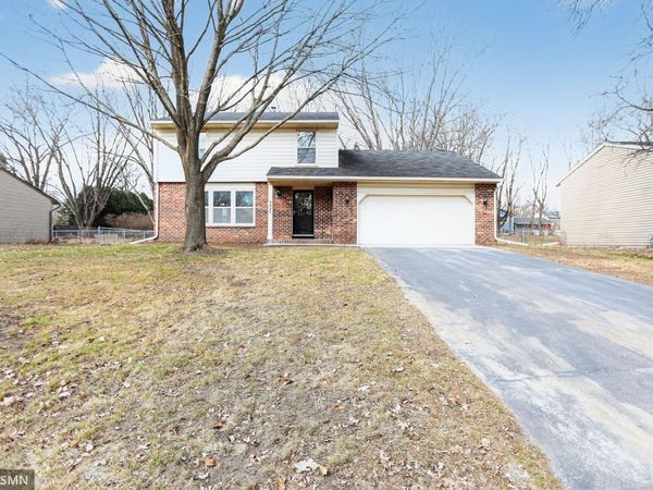 3325 Urbandale Lane N, Plymouth, MN 55447