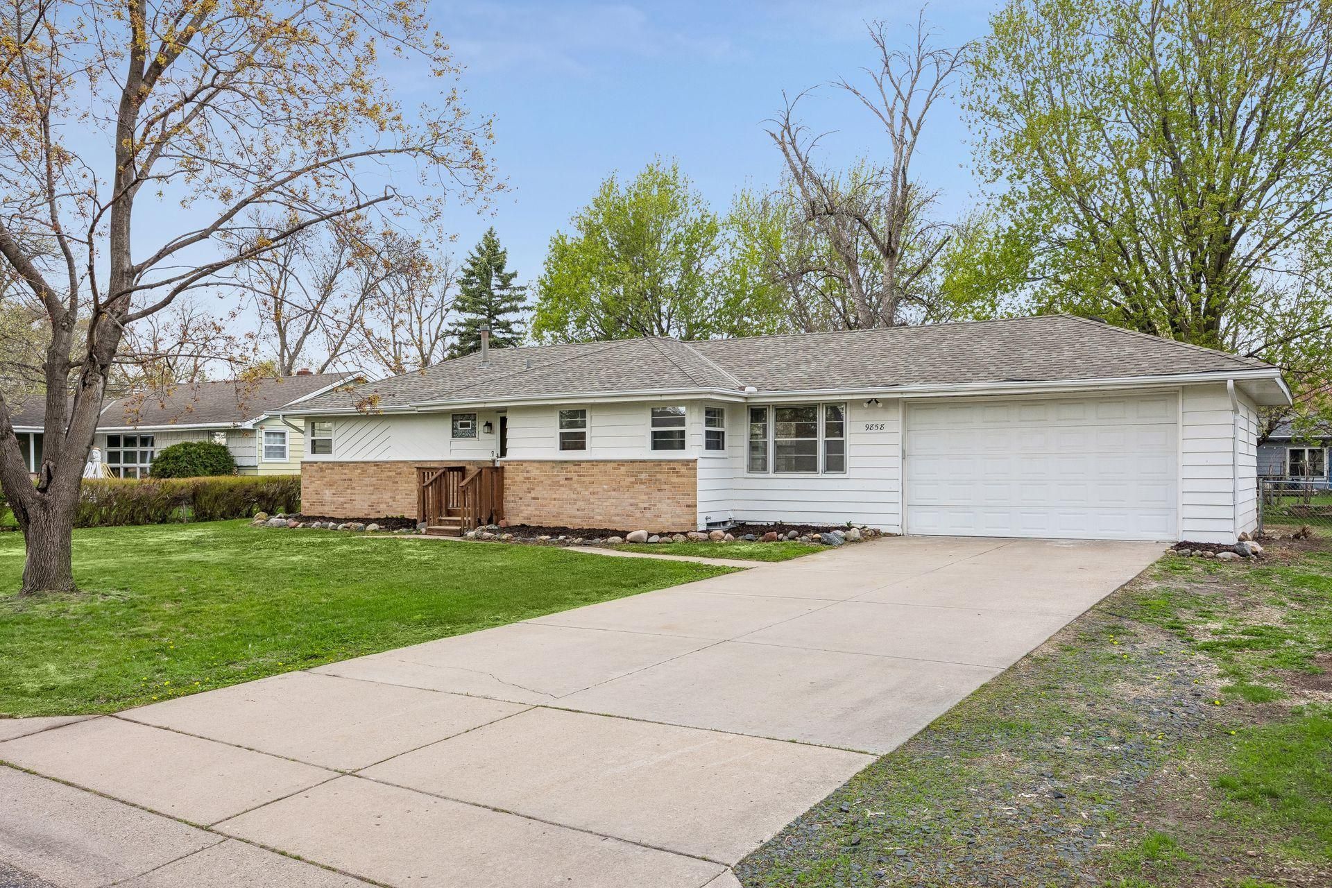 9858 93rd Place N, Maple Grove, MN 55369 Main Photo