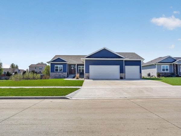 2224 Vera Way, Cedar Falls, IA 50613