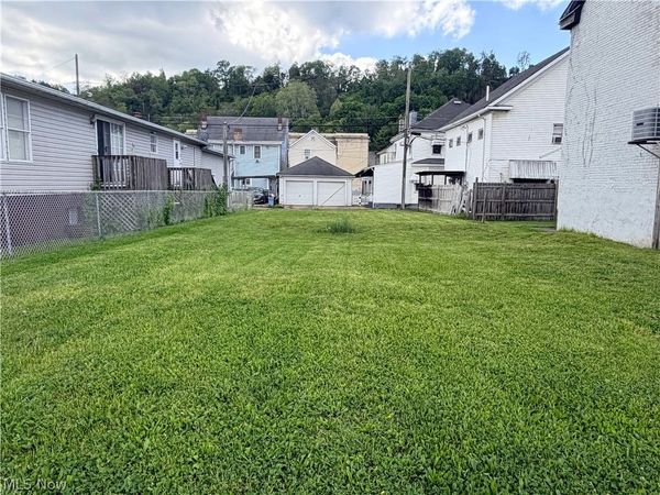 4587 Jefferson Street , Bellaire, OH 43906
