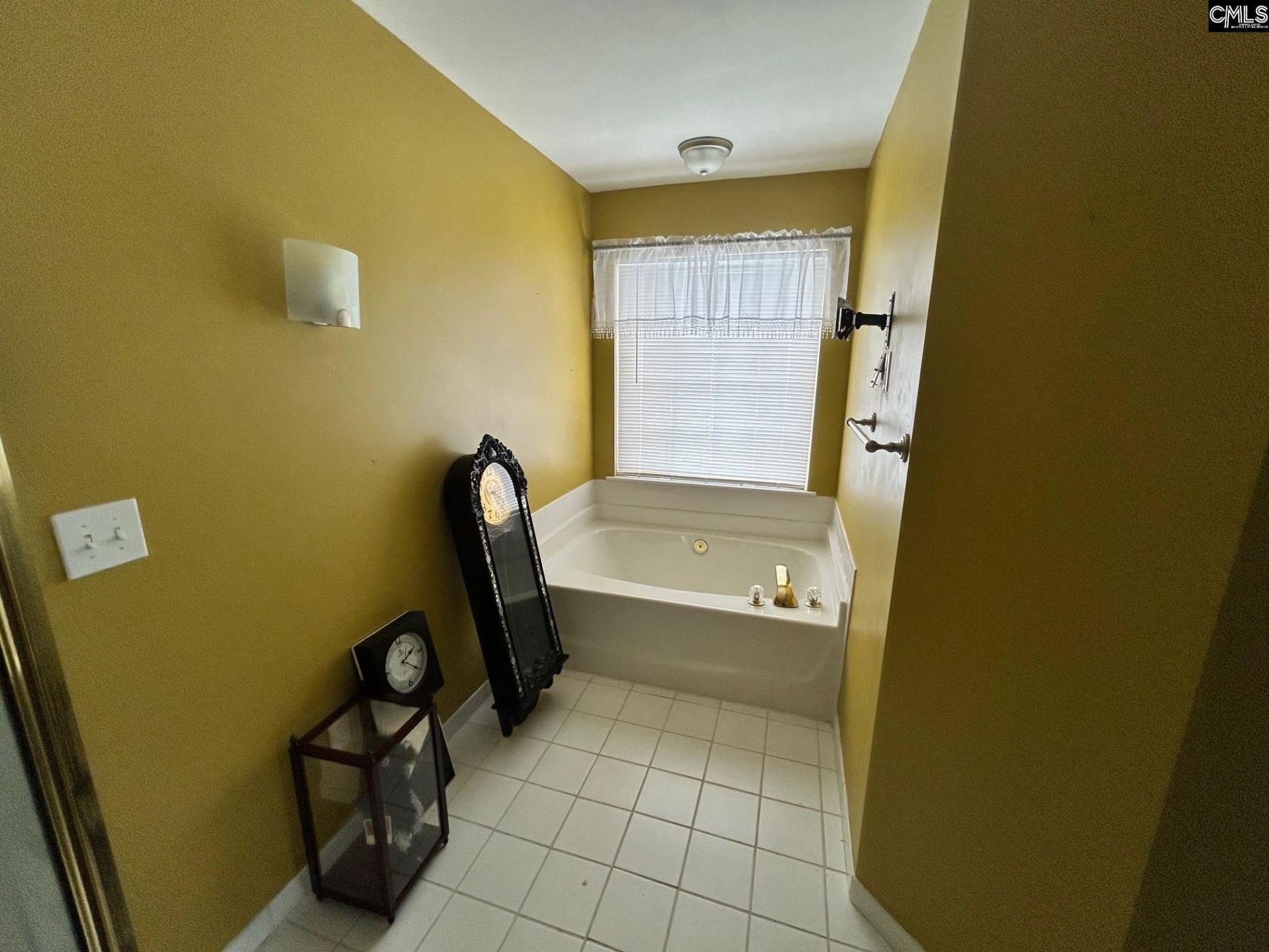 100 Bennington Circle  Photo 10