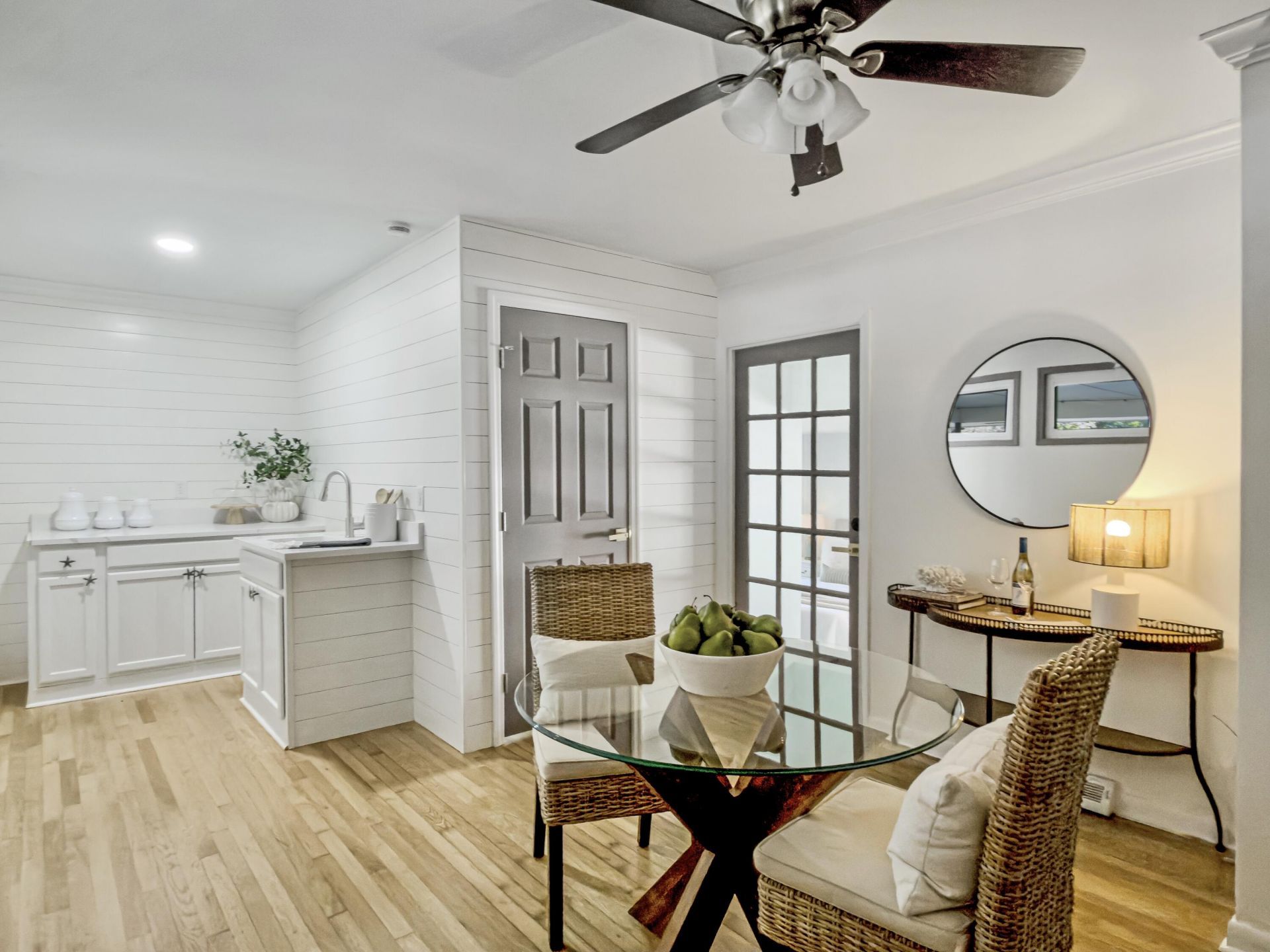 1318 Foster Street Photo 20