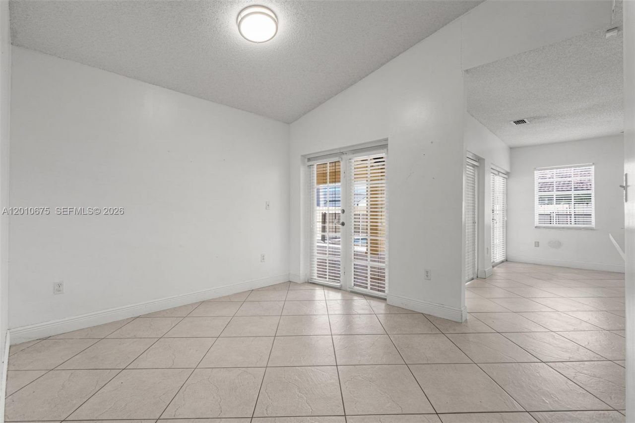 14300 SW 52nd St , Miami, FL 33175 Photo