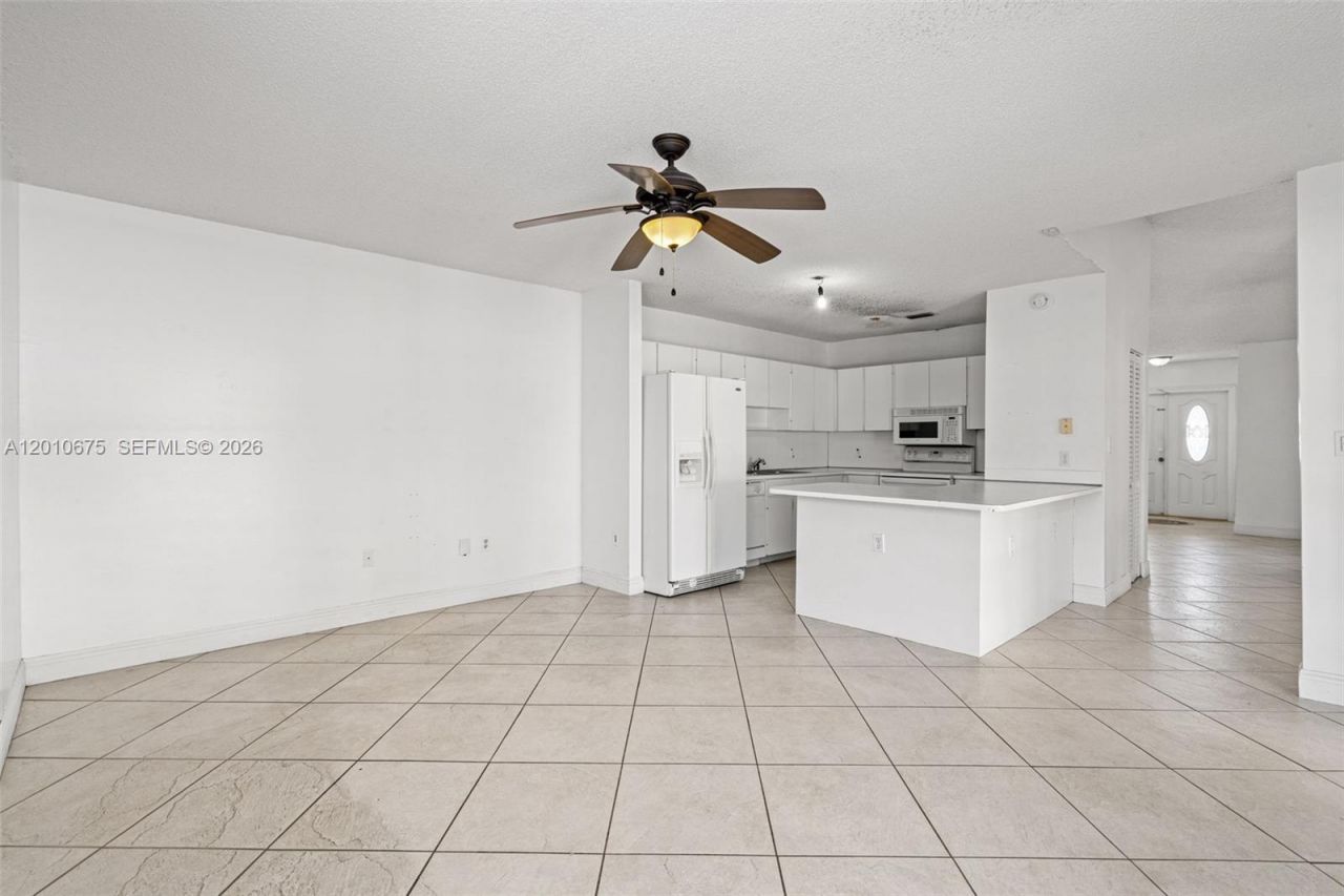 14300 SW 52nd St , Miami, FL 33175 Photo