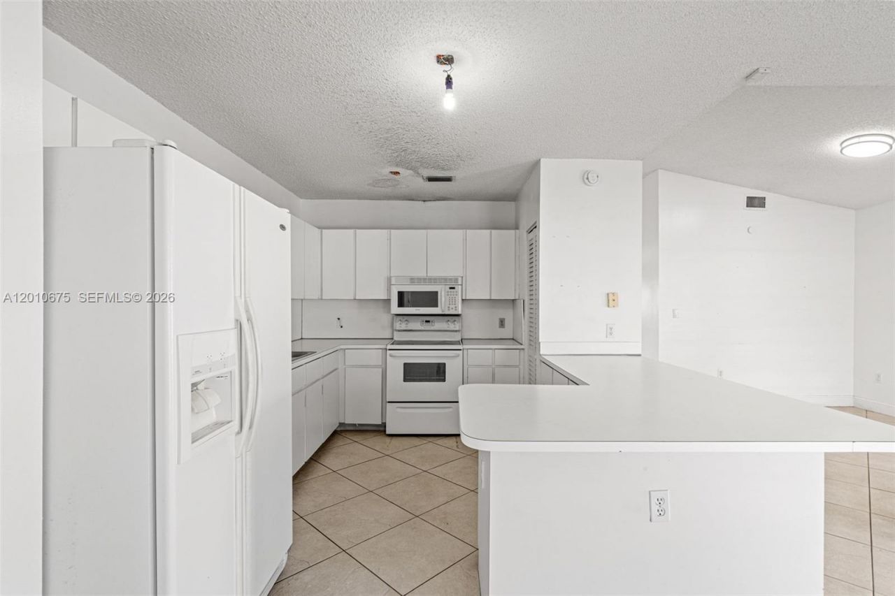 14300 SW 52nd St , Miami, FL 33175 Photo