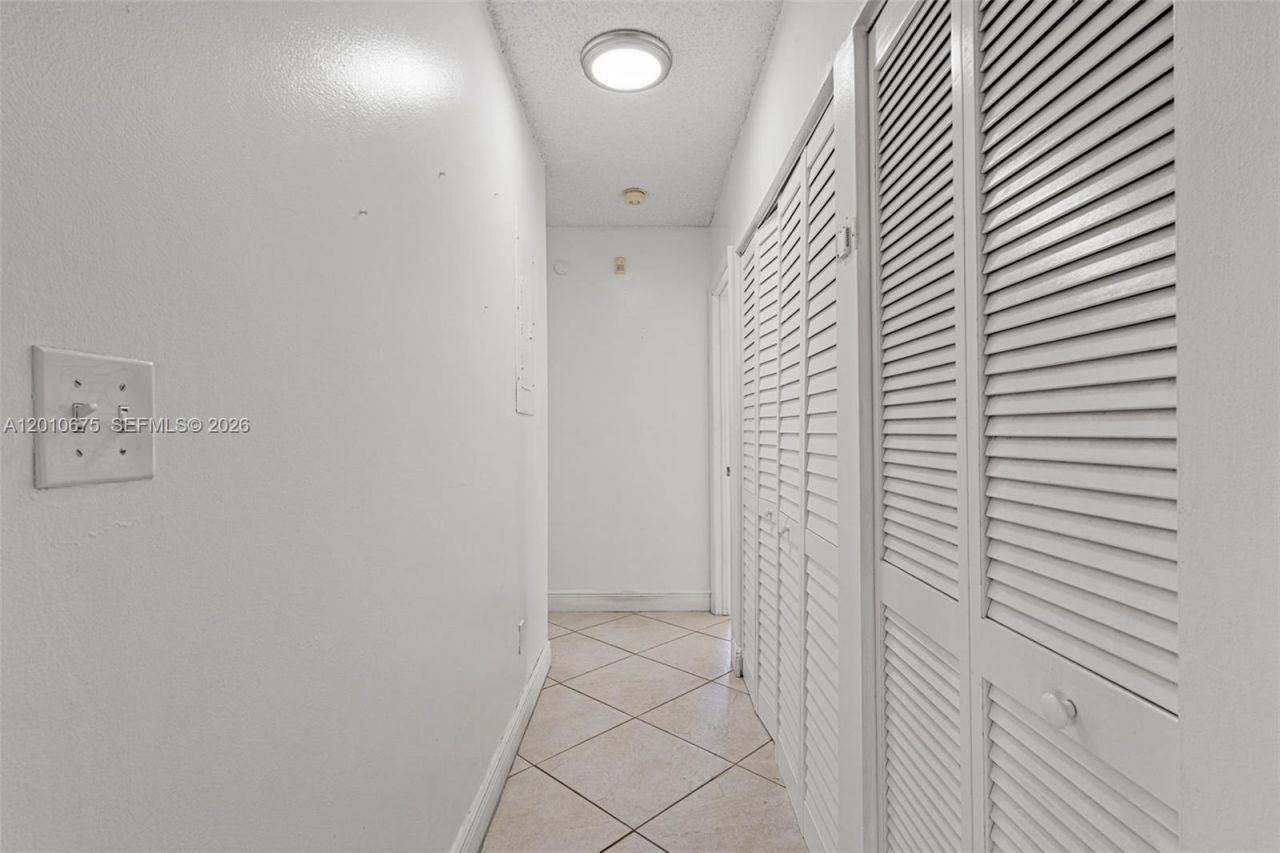 14300 SW 52nd St , Miami, FL 33175 Photo