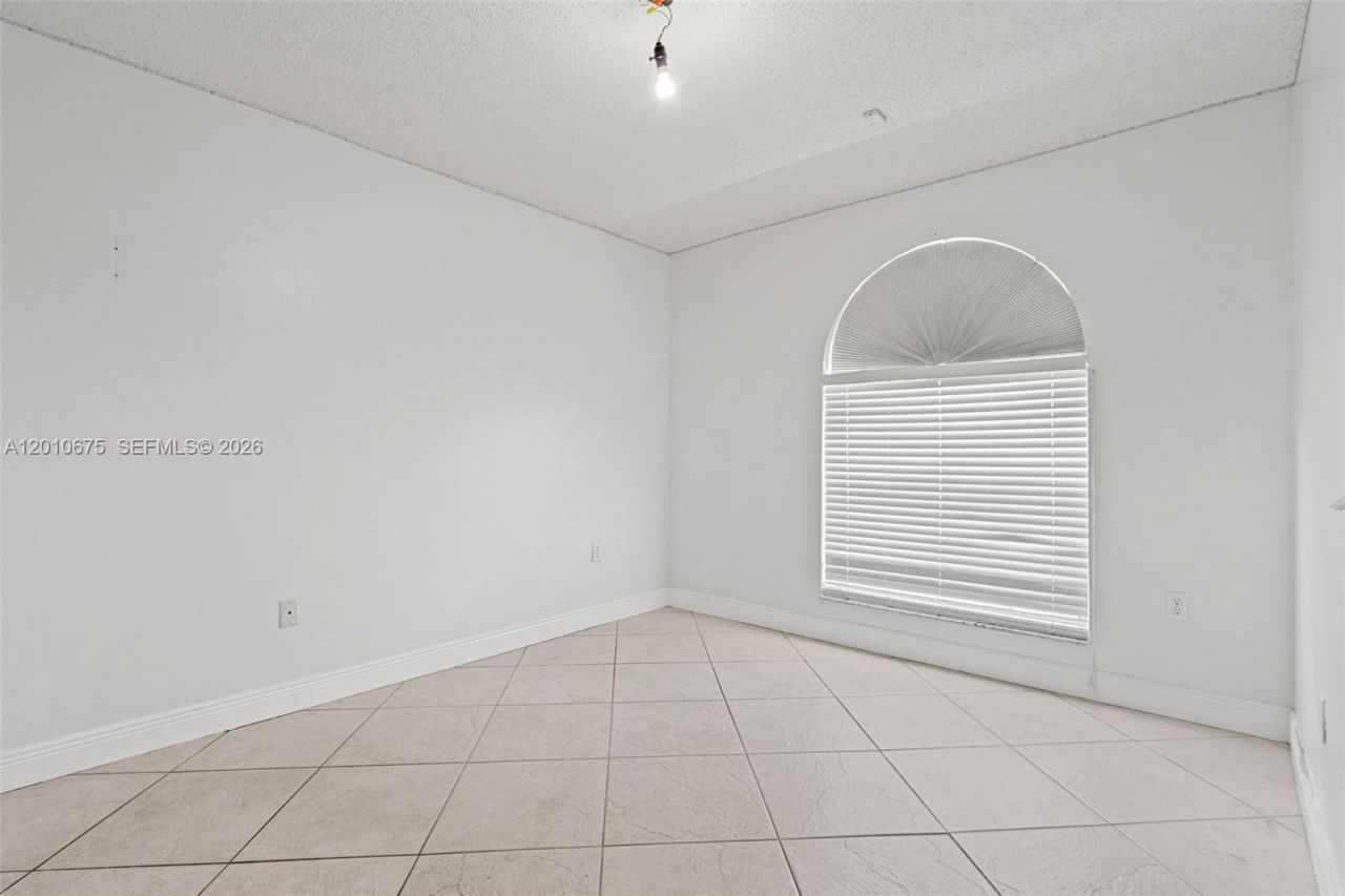 14300 SW 52nd St , Miami, FL 33175 Photo