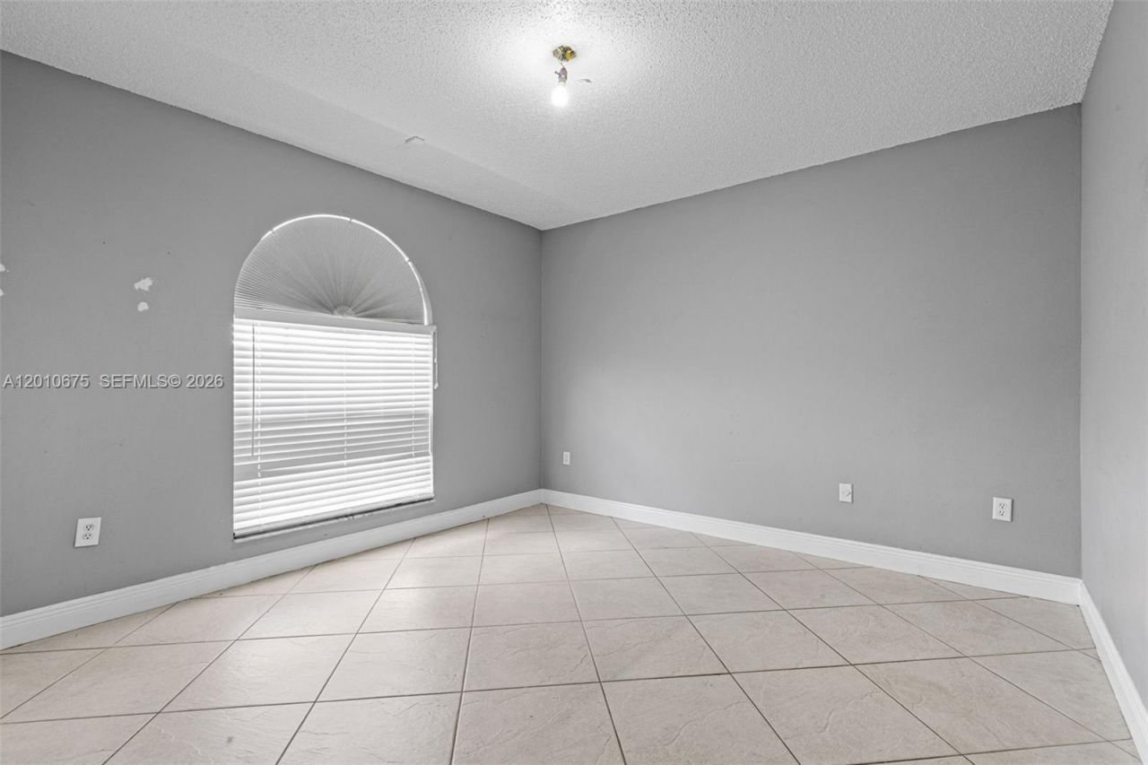 14300 SW 52nd St , Miami, FL 33175 Photo