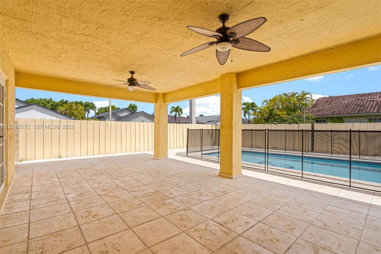 14300 SW 52nd St , Miami, FL 33175 Photo