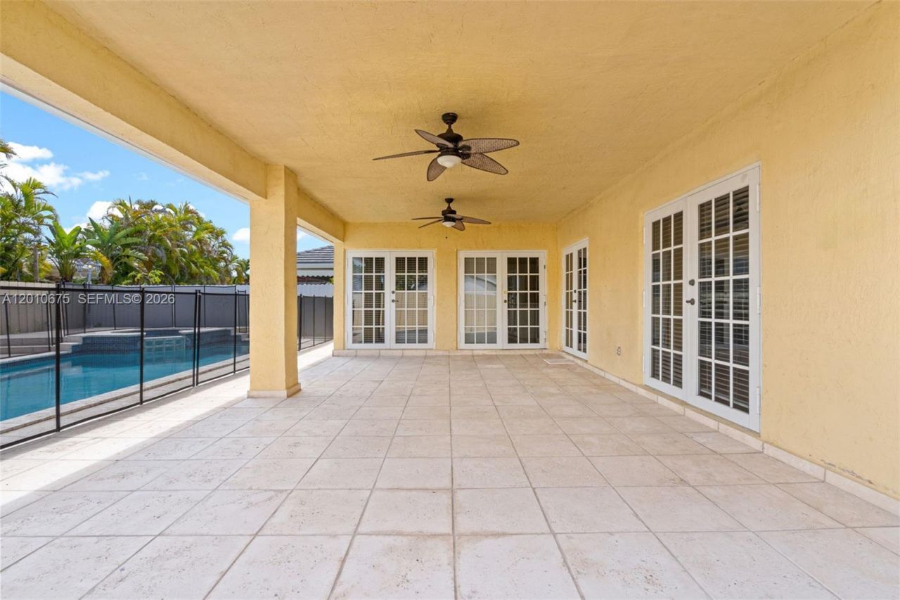 14300 SW 52nd St , Miami, FL 33175 Photo