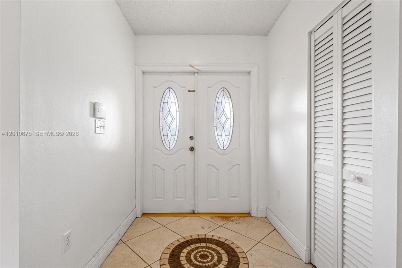 14300 SW 52nd St , Miami, FL 33175 Photo