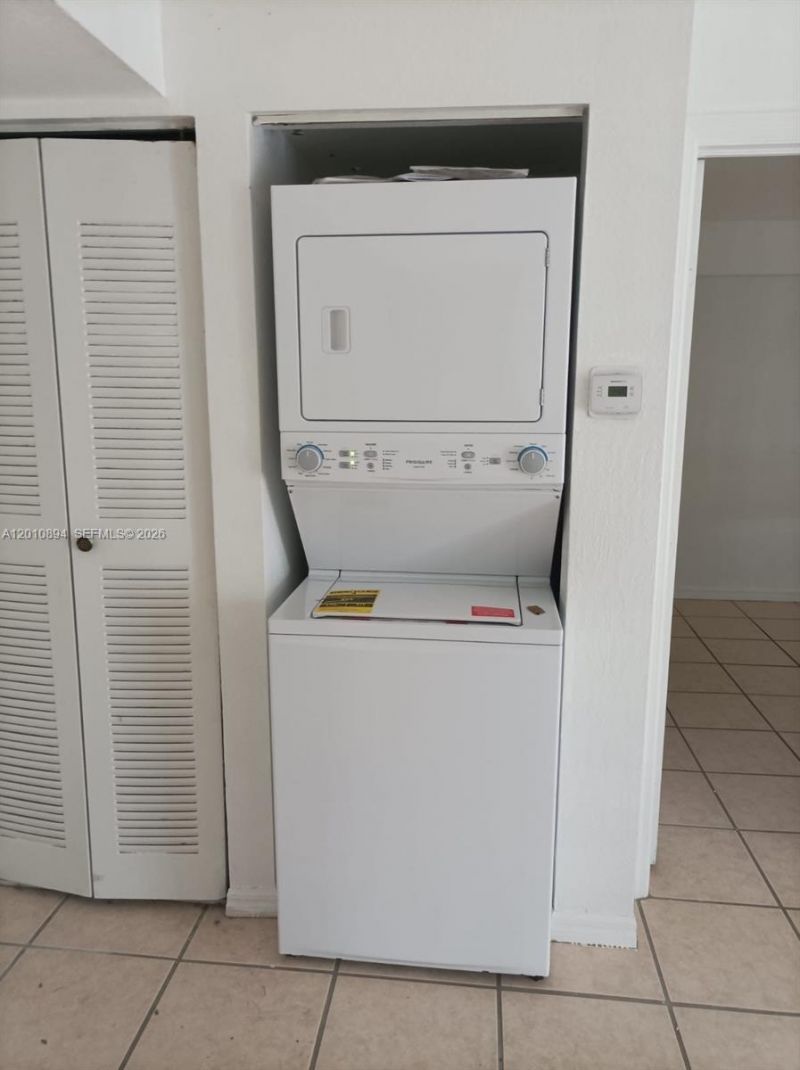 637 SW 3rd St , Unit 206, Miami, FL 33130 Photo