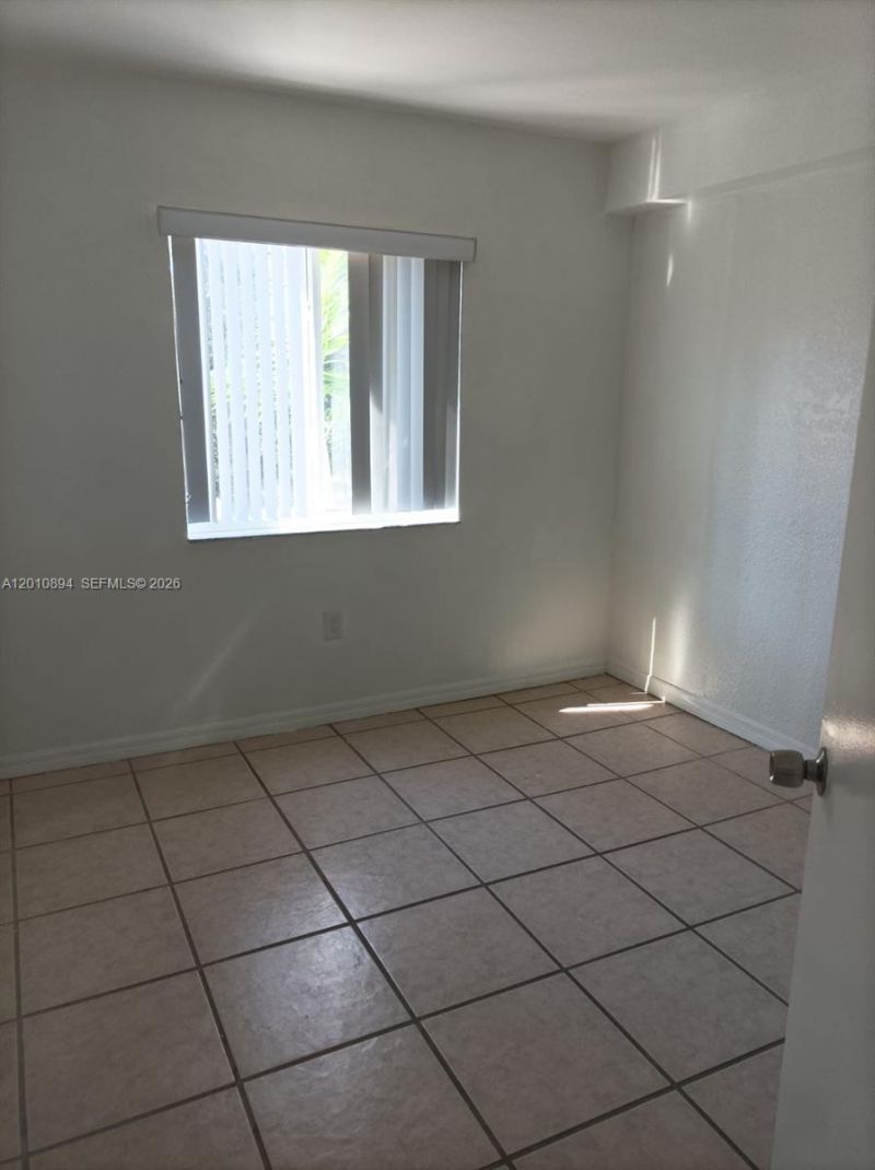 637 SW 3rd St , Unit 206, Miami, FL 33130 Photo