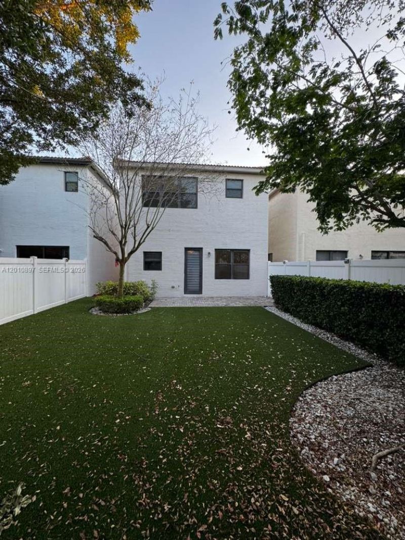 Please Call For Address, Miami, FL 33179 Photo