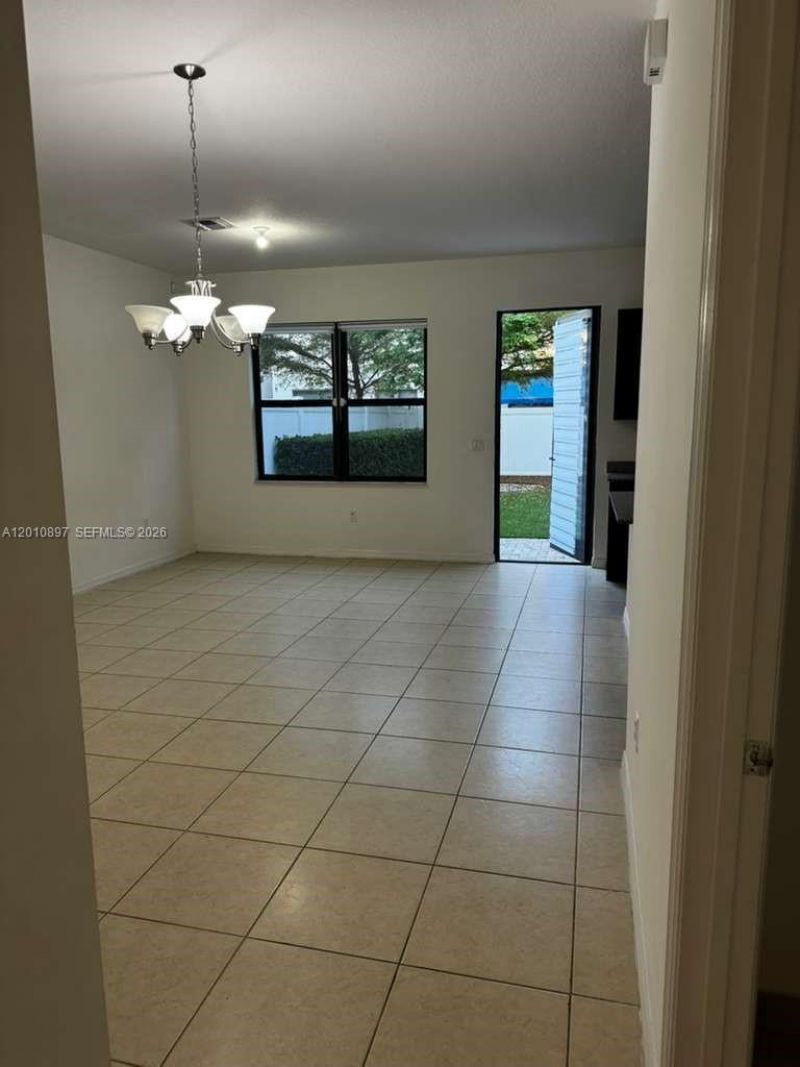 Please Call For Address, Miami, FL 33179 Photo