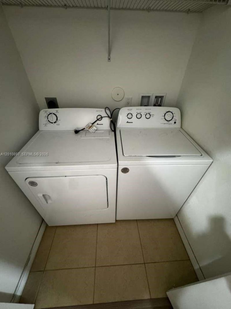 Please Call For Address, Miami, FL 33179 Photo