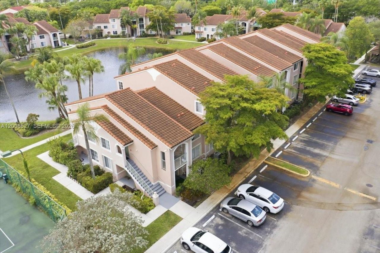 12166 Saint Andrews Pl, Unit 203, Miramar, FL 33025 Photo