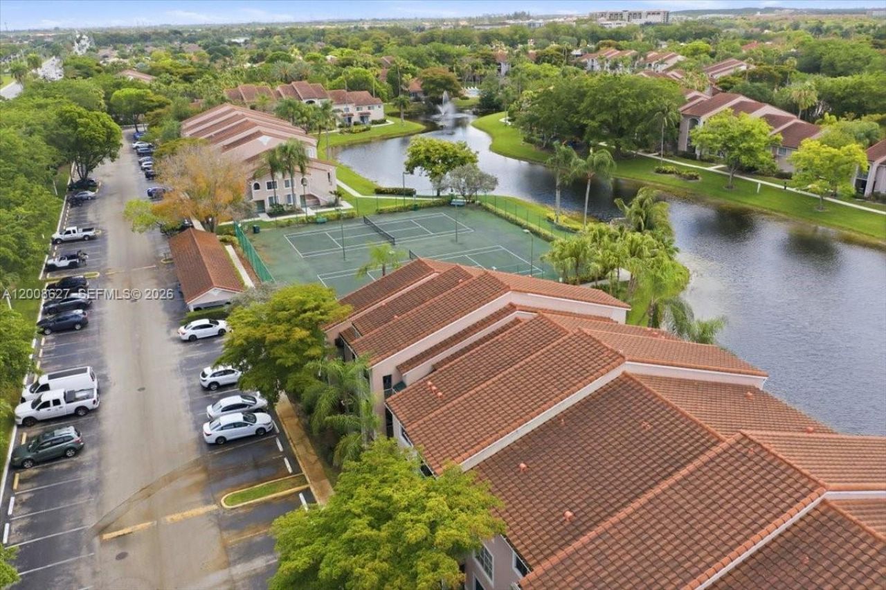 12166 Saint Andrews Pl, Unit 203, Miramar, FL 33025 Photo
