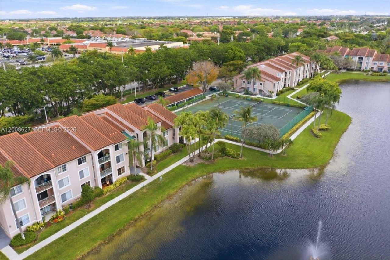 12166 Saint Andrews Pl, Unit 203, Miramar, FL 33025 Photo